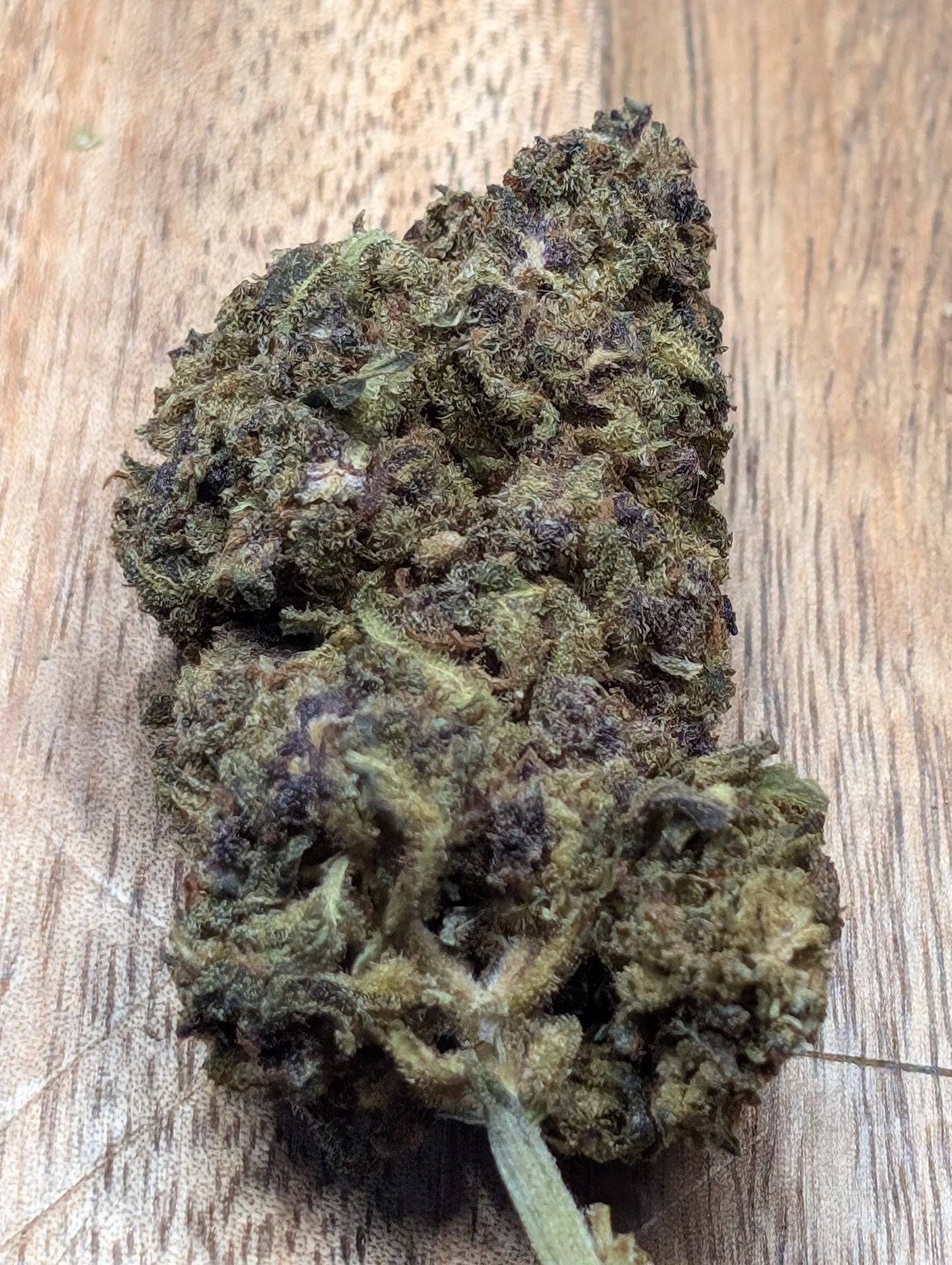 Purple Kinky Kush - 10-OH-HHC 40% Aromablüten Weed!